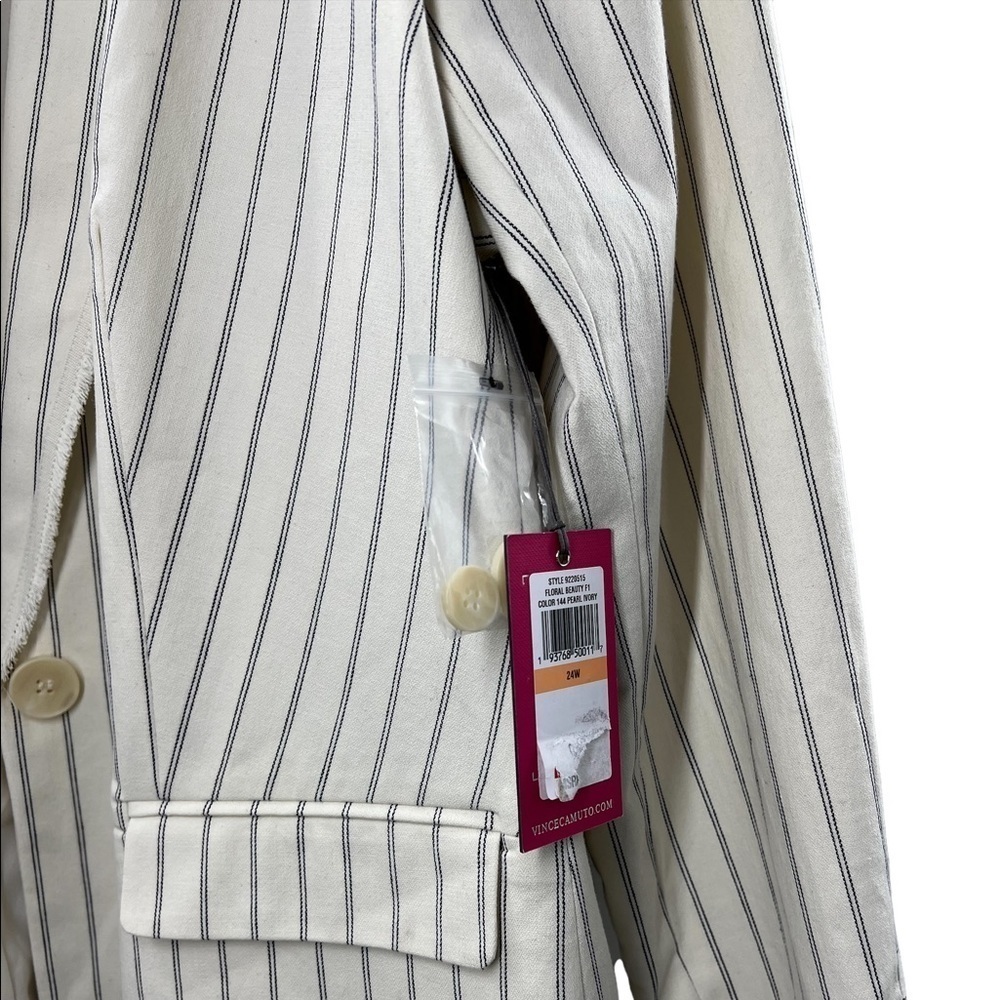 2. NWT Vince Camuto Pearl Ivory Blazer with Navy Stripes Size 24W - Picture 4 of 6